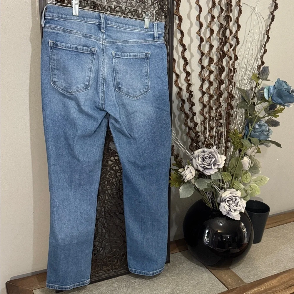 LOFT Modern Denim – Size 6 | Light Wash Straight Leg